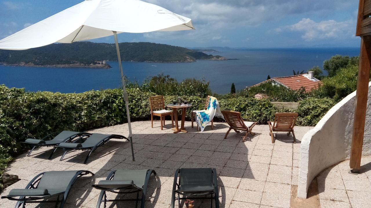 Aparthotel La Coccinelle Île du Levant Exterior foto