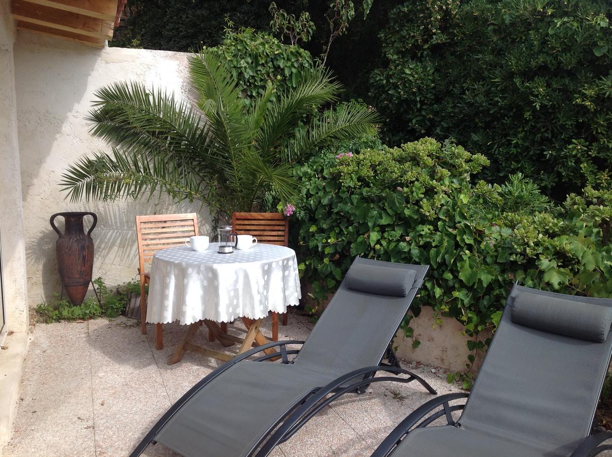Aparthotel La Coccinelle Île du Levant Exterior foto